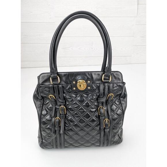Vintage Marc Jacobs Black Quilted Leather Shoulder Bag Buckle Accent 14x12x2.5 - Picture 1 of 8